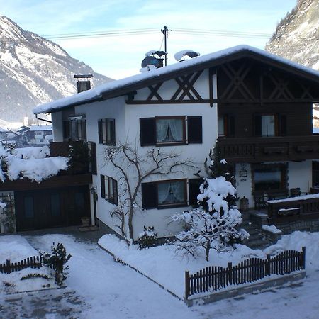 Ferienwohnung Familie Hoefler Längenfeld Exterior foto
